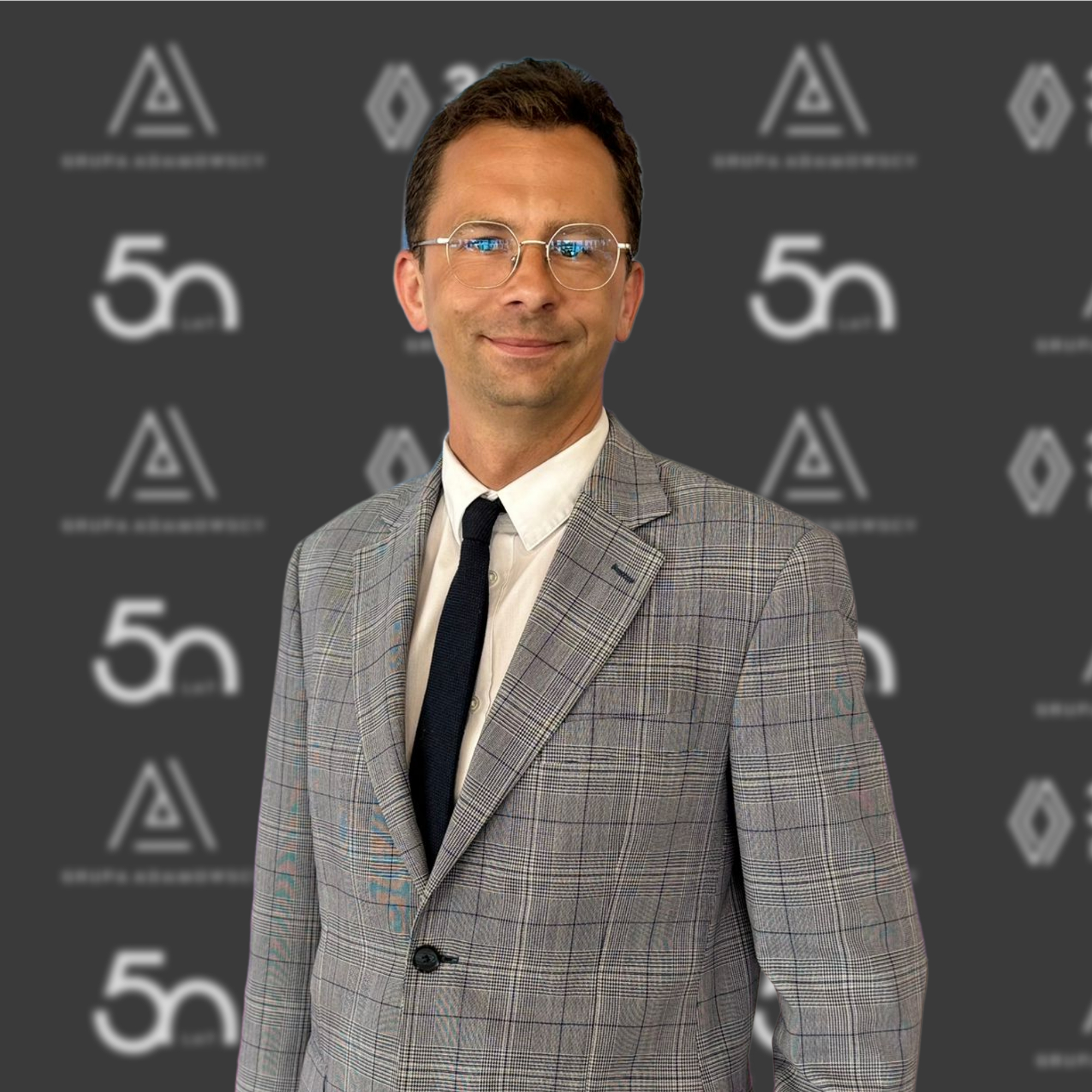 Michał Sobczyński Szef działu sprzedaży samochodów nowych