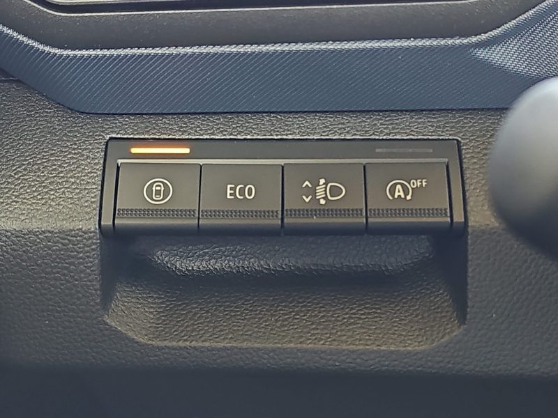 12_0e3d87a2-677e-4189-8c7a-ad224ce6ee3e_final_image