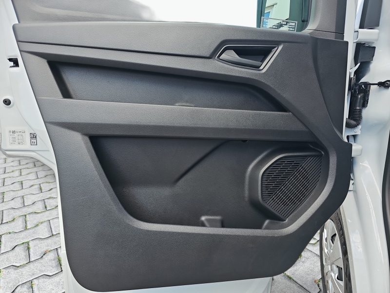 12_14b09a42-77a7-46d0-9a80-12fb4044d6c6_final_image