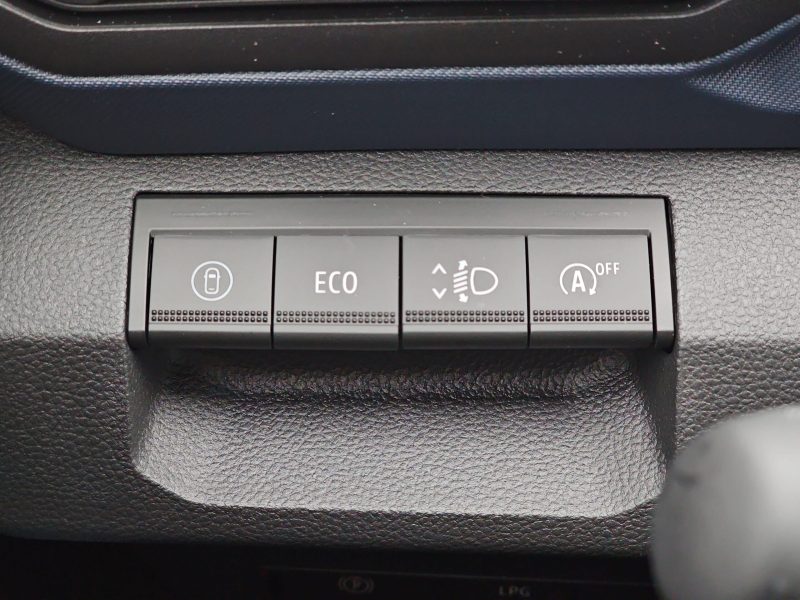 12_8ab8f98b-ca78-4c22-a702-e0b29fd3c3c7_final_image