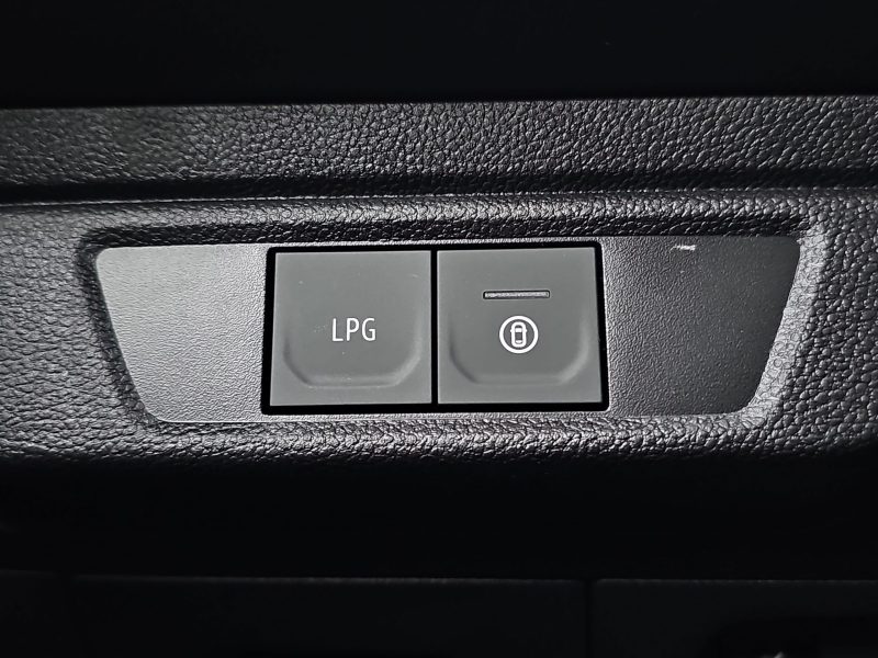 12_fd08b3d6-89de-4501-90ad-9a946bad0ffd_final_image