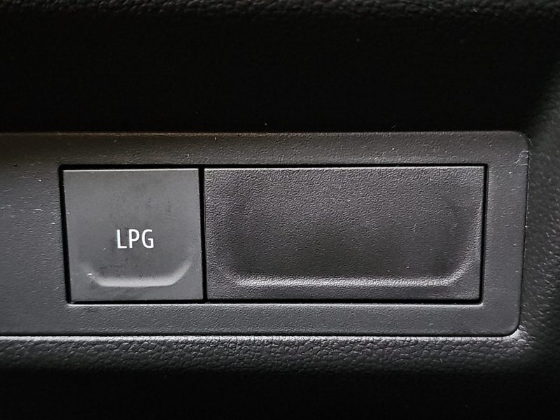 13_b422b38c-705e-4a18-a5aa-597f487f8198_final_image