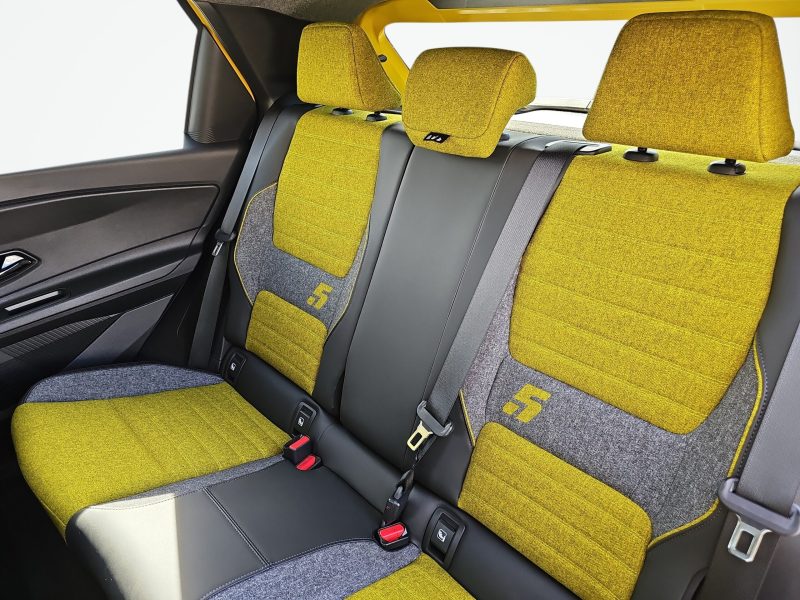 13_b8a8a143-08c8-4589-9378-7bb937ace11c_final_image