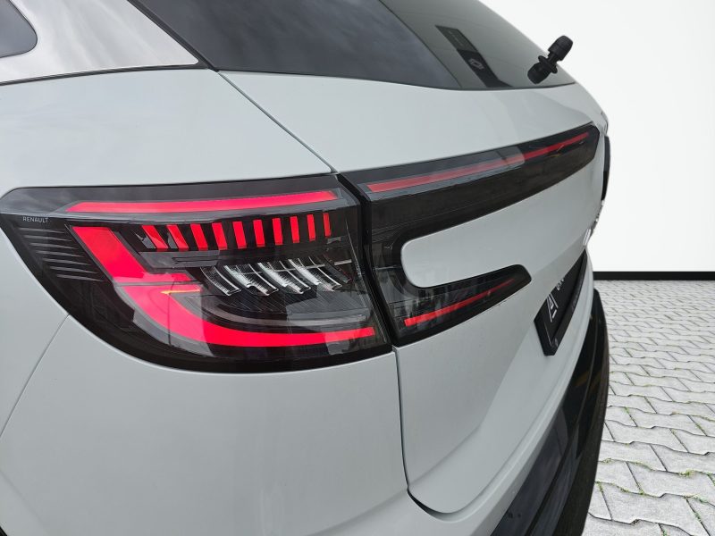 16_4f2d1750-aa21-44be-98db-daf054b1da82_final_image-scaled