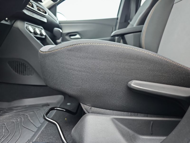 21_aaf7b86e-d9c8-47d8-a1f5-17e41112a9a7_final_image