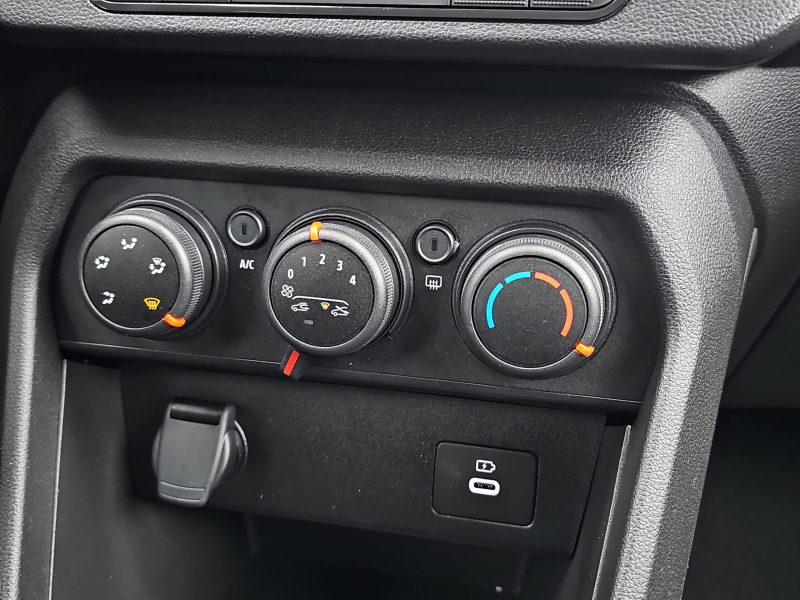 24_1c35d621-8577-4852-9a85-14c1e0f44a26_final_image