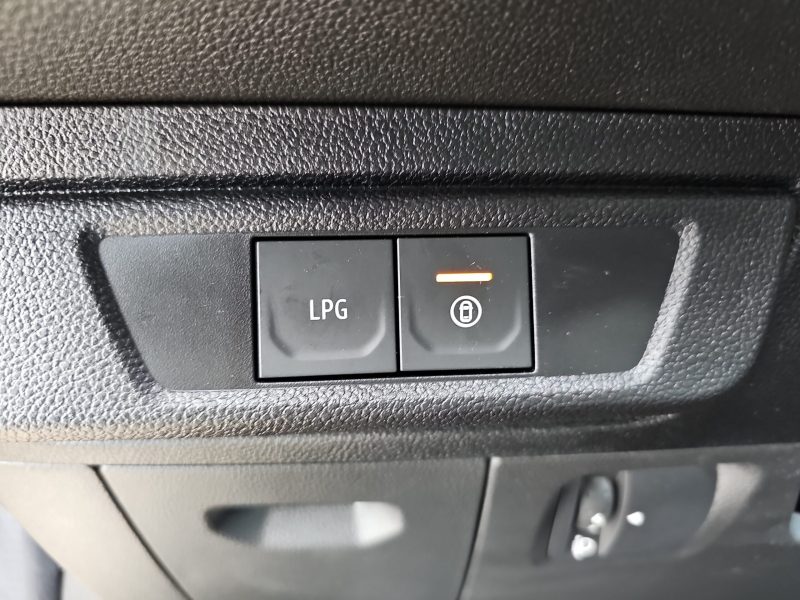 25_da420c21-fadb-4033-9a14-c454c16a7391_final_image