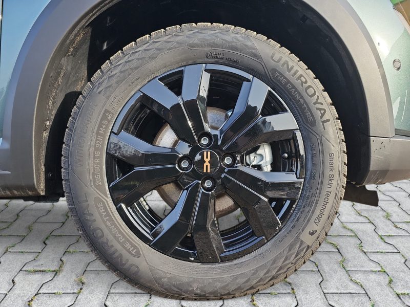 32_7d7e17fc-bbae-451b-aa58-a7440a9de944_final_image