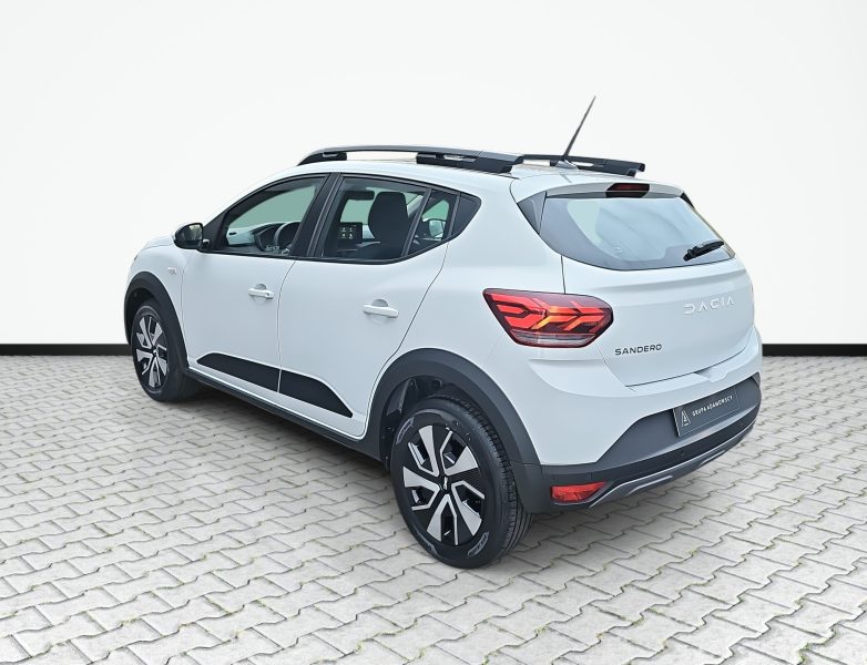 7_d7ed8f93-fe96-45dd-9e63-ee936ffe4019_final_image