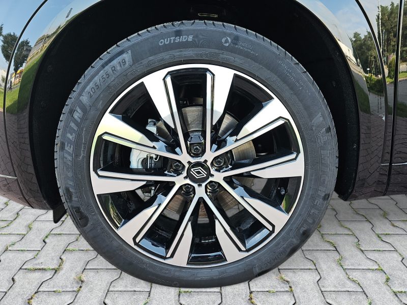 9_a4cb18a7-e6db-41b4-9193-1d94d9e985e9_final_image